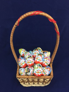 Корзина «Киндер Сюрприз» 30 шт