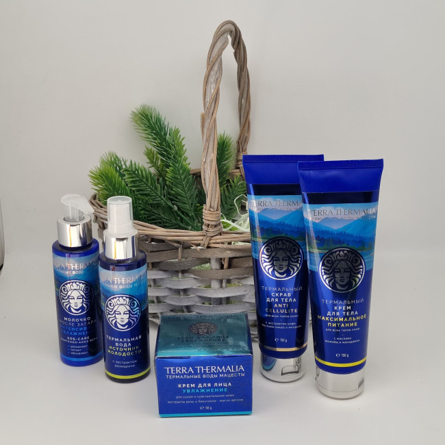 Набор 407 косметика Термалия 565гр с новым годом