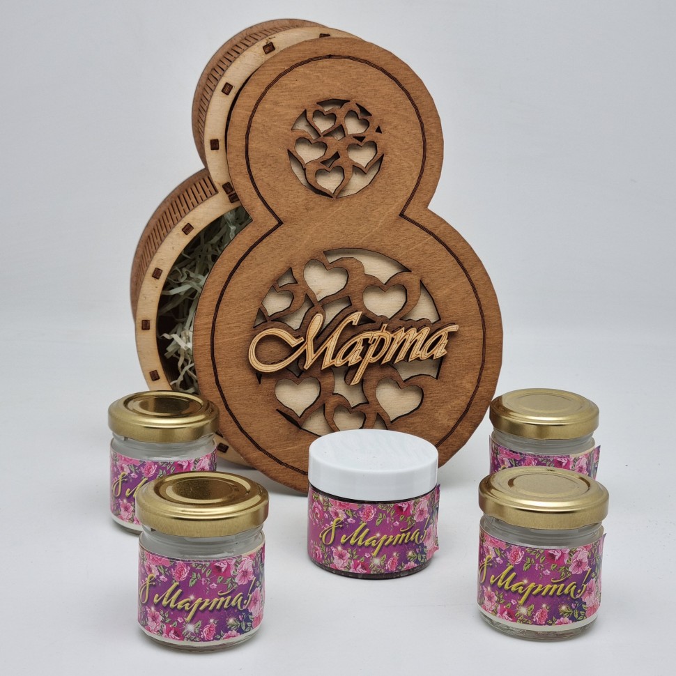 Подарочный набор с 8 марта в матрешке крем лаванда и витаминый коктейль, 4шт и скраб 50гр