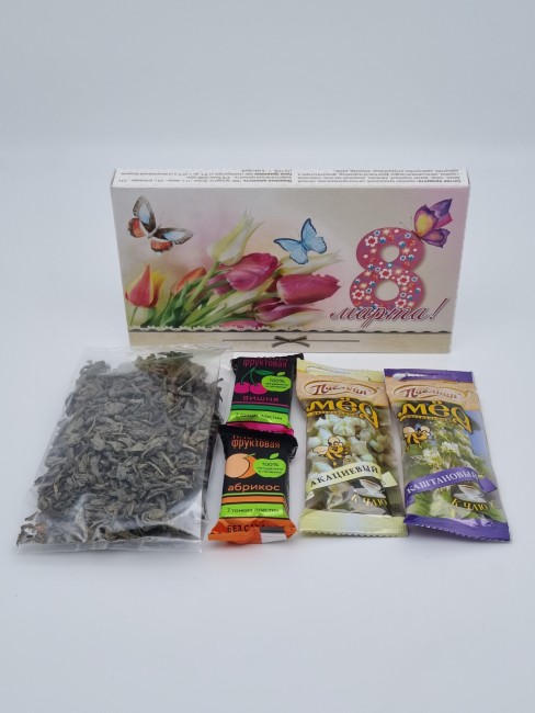 Набор 137 Праздничный чай зеленый, пастила и мед с 8 марта