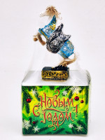 Чай черный высший сорт 35гр + статуэтка лошади с новым годом