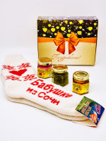 Подарочный набор для бабушки носки, варенье 50гр, мед 100гр