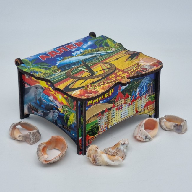 Шкатулка деревянная цветная