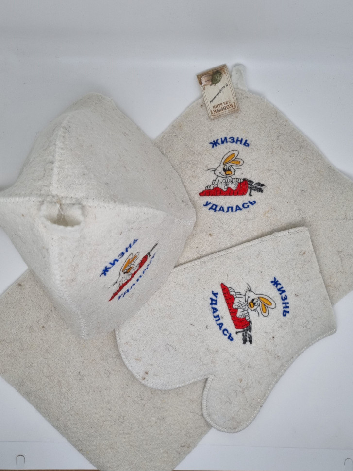 Подарочный набор с 23 февраля для бани "Жизнь удалась" в коробке №3