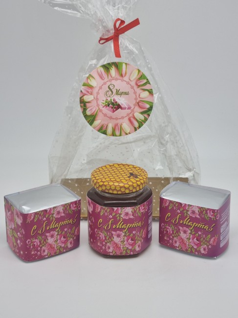 Набор 569 Праздничный чай черный, зеленый и мед каштановый с 8 марта Набор 569 Праздничный чай черный, зеленый и мед каштановый с 8 марта