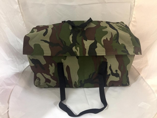 Коптильня из нержавеющей стали с гидрозатвором двухярусная Коптильня из нержавеющей стали с гидрозатвором двухярусная