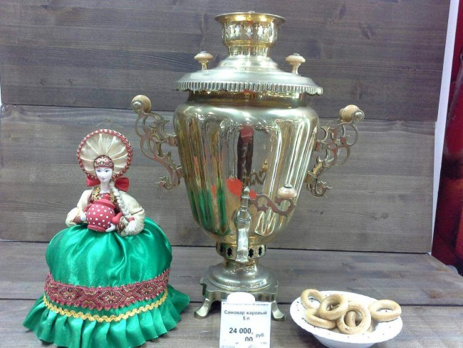 Грелка на чайник "Кукла Даша" 50см