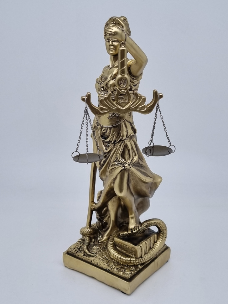 Статуэтка Фемида