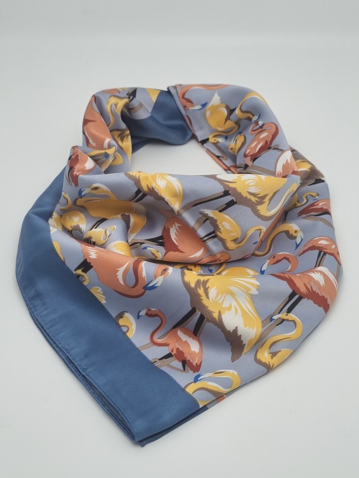 Платок "Фламинго" в ассортименте 90*90см
