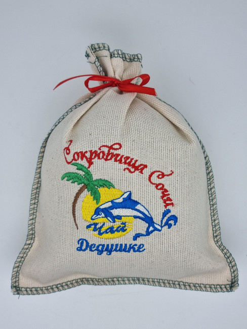 Чай черный в сувенирном мешке с вышивкой дедушке 140гр Чай черный в сувенирном мешке с вышивкой дедушке 140гр