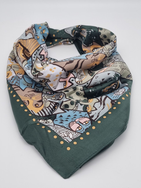 Платок "Коты" в ассортименте 90*90см Платок "Коты" в ассортименте 90*90см