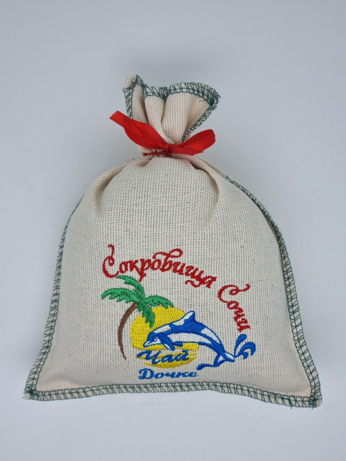 Чай черный в сувенирном мешке с вышивкой дочке 140гр Чай черный в сувенирном мешке с вышивкой дочке 140гр