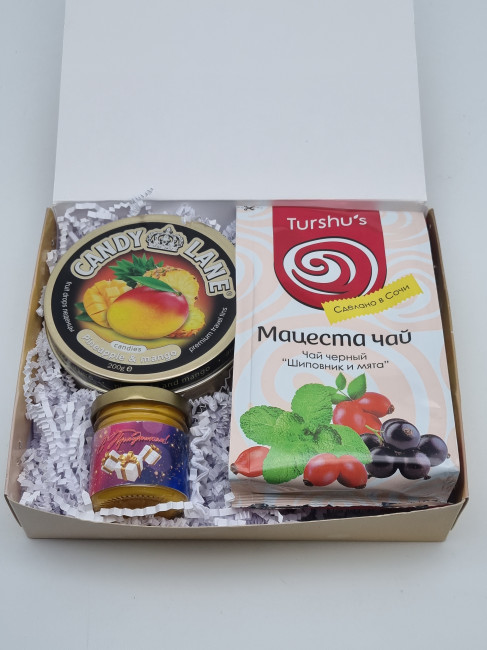 Набор 562 Праздничный чай, мед и леденцы лучший подарок