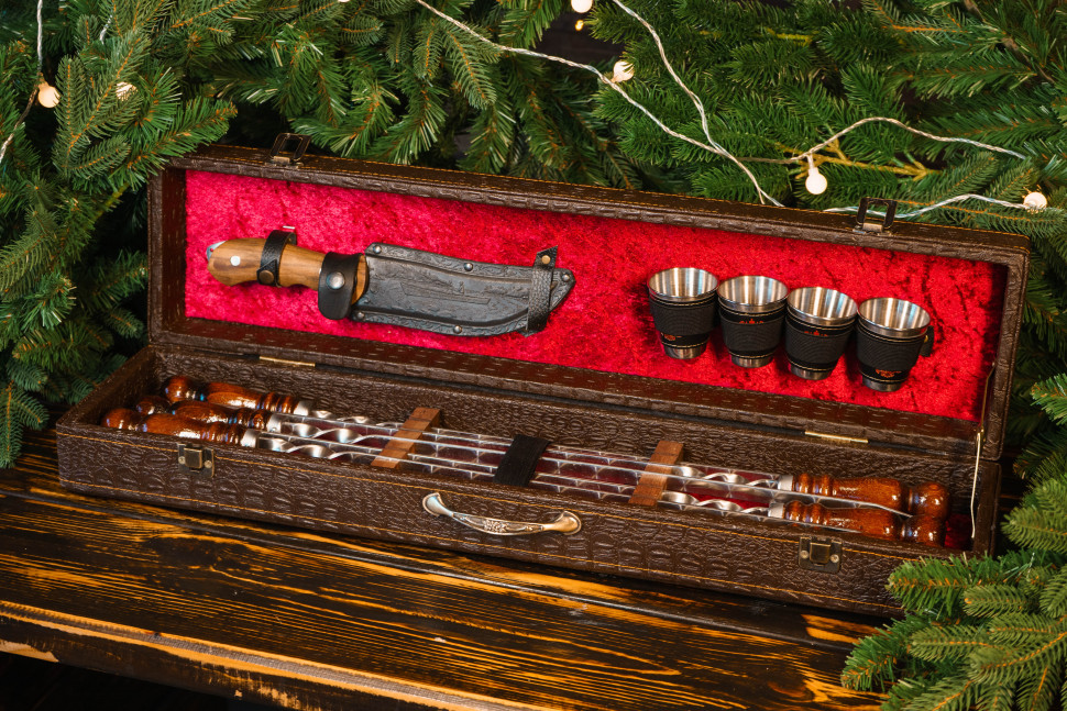 Набор №17 элитный "Малый"  в коробке кожзам 6 шампуров