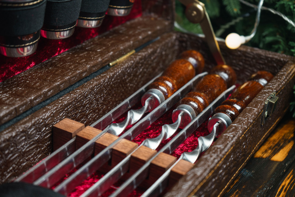 Набор №17 элитный "Малый"  в коробке кожзам 6 шампуров