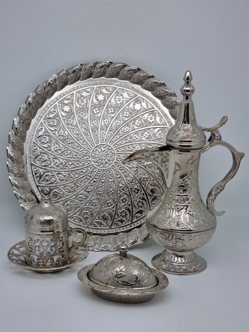 Набор ВИП поднос, кувшин, кофейная пара, лукумница из замака Набор ВИП поднос, кувшин, кофейная пара, лукумница из замака