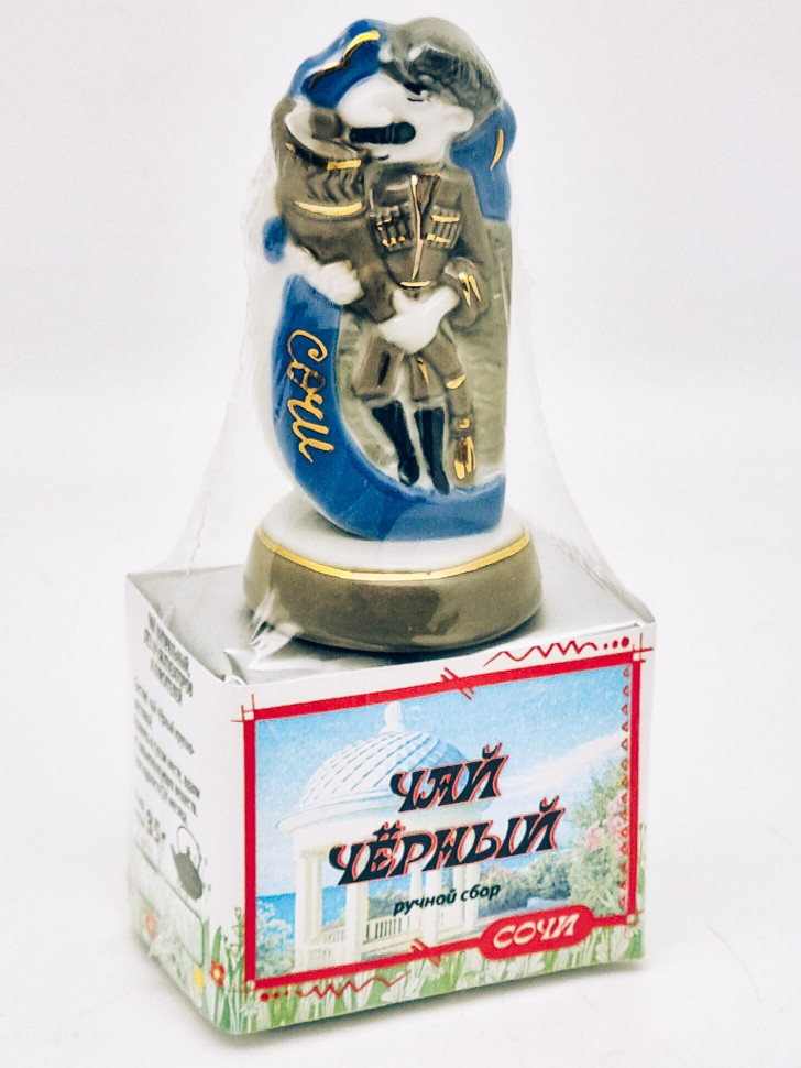 Чай черный ручной сбор 35гр Сочи с сувениром Джигитик -подставка под зубачистки коллекционный фарфор