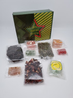 Подарочный набор с 23 февраля чай черный 25гр и чай зеленый 30гр и сладости ассорти 265гр №64