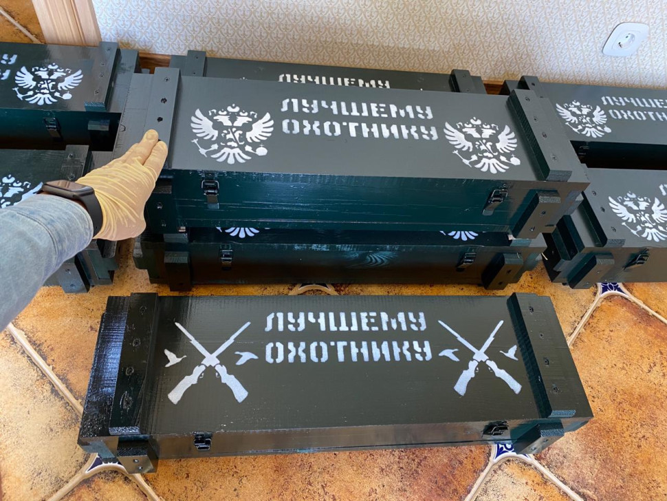 ящик "Лучшему охотнику" 1.5л