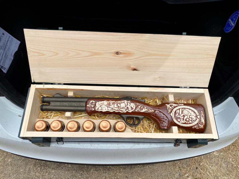 ящик "Лучшему охотнику" 1.5л