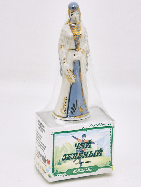 Чай зеленый ручной сбор 40гр Кавказ с сувениром Горянка коллекционный фарфор