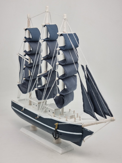 Сувенирная модель корабля "Калева" бело-синий