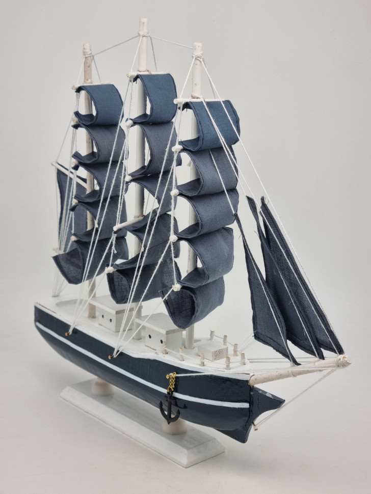 Сувенирная модель корабля "Калева" бело-синий