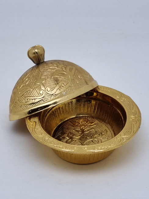 Лукумница с крышкой (замак золото) Лукумница с крышкой (замак золото)