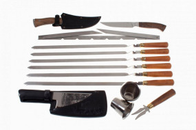 Набор №5 в сумке шампура,мангал, 2ножа, вилка, топор и стопки