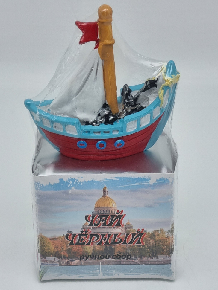 Чай черный ручной сбор 35гр с сувениром парусником Санкт-Петербург