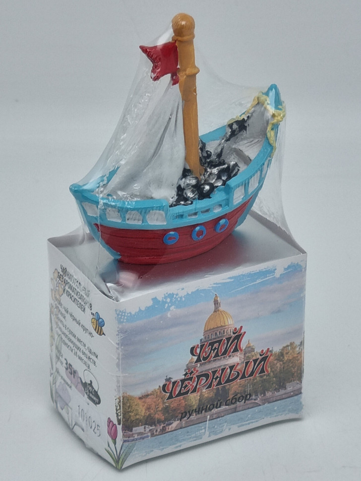 Чай черный ручной сбор 35гр с сувениром парусником Санкт-Петербург