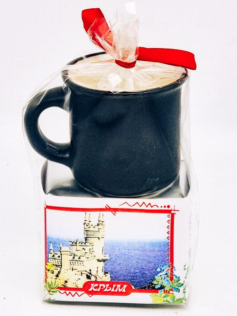 Чай черный ручной сбор 35гр с кружкой мини Крым Чай черный ручной сбор 35гр с кружкой мини Крым