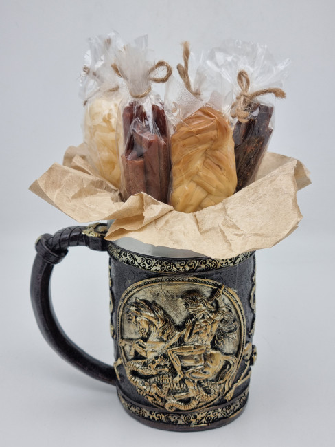 Кружка рыцарь на коне с пивными деликатесами