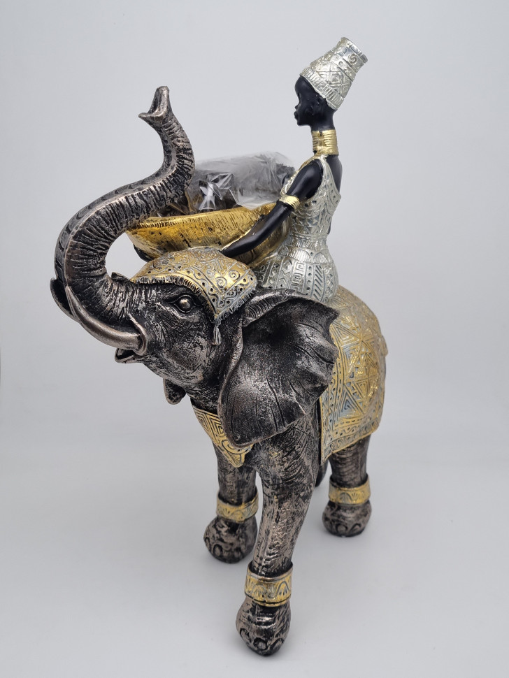 Африканка на слоне 2 цвета