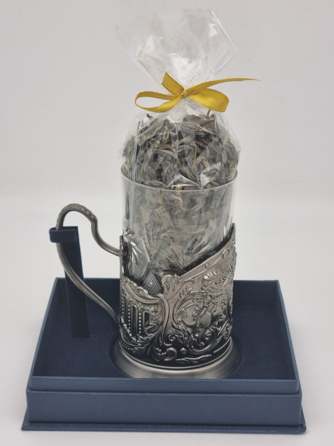 Подстаканник "Глава семьи" стакан хрусталь с зеленым чаем в футляре Подстаканник "Глава семьи" стакан хрусталь с зеленым чаем в футляре