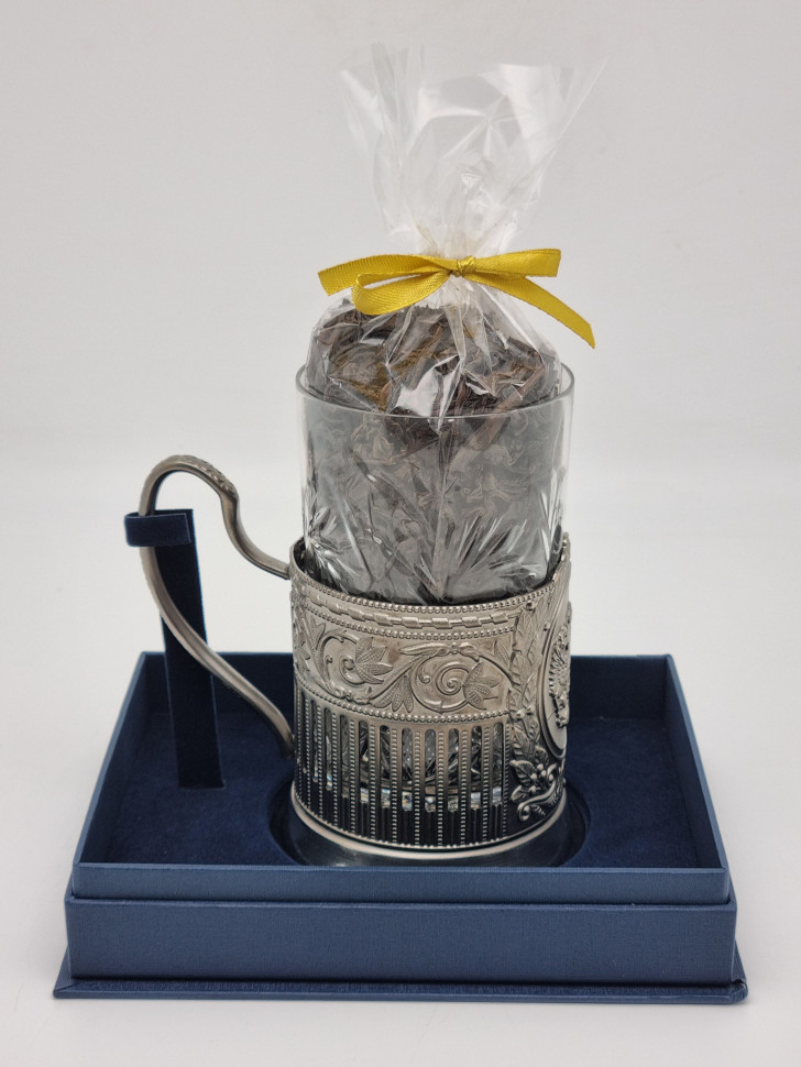 Подстаканник "Герб РФ" стакан хрусталь с черным чаем в футляре