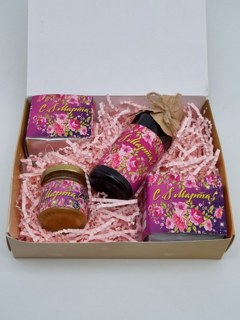 Набор 558 Праздничный чай черный, зеленый, мед горный бальзам для иммунитета с 8 марта