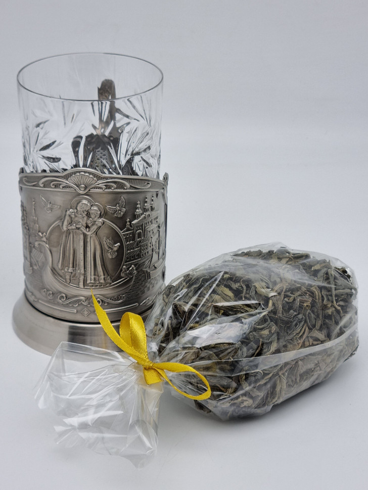 Подстаканник "Петр и Феврония" стакан хрусталь с зеленым чаем
