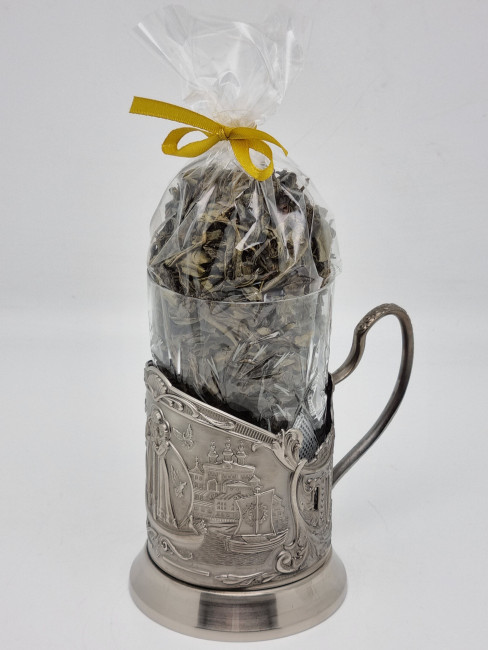 Подстаканник "Петр и Феврония" стакан хрусталь с зеленым чаем Подстаканник "Петр и Феврония" стакан хрусталь с зеленым чаем