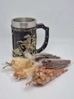 Кружка рыцарь с мечом на коне с пивными деликатесами