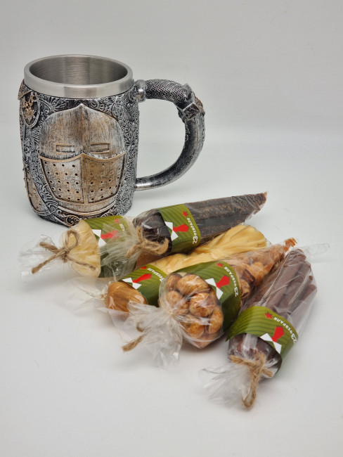 Кружка рыцарский шлем с пивными деликатесами с 23 февраля