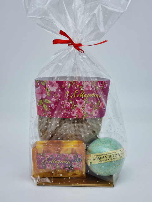 Набор 393 косметика для нежного ухода с 8 марта