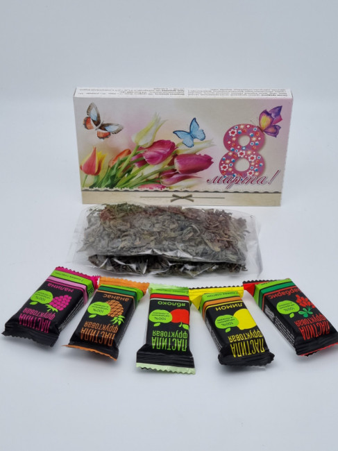 Набор 151 Праздничный чай зеленый и пастила с 8 марта