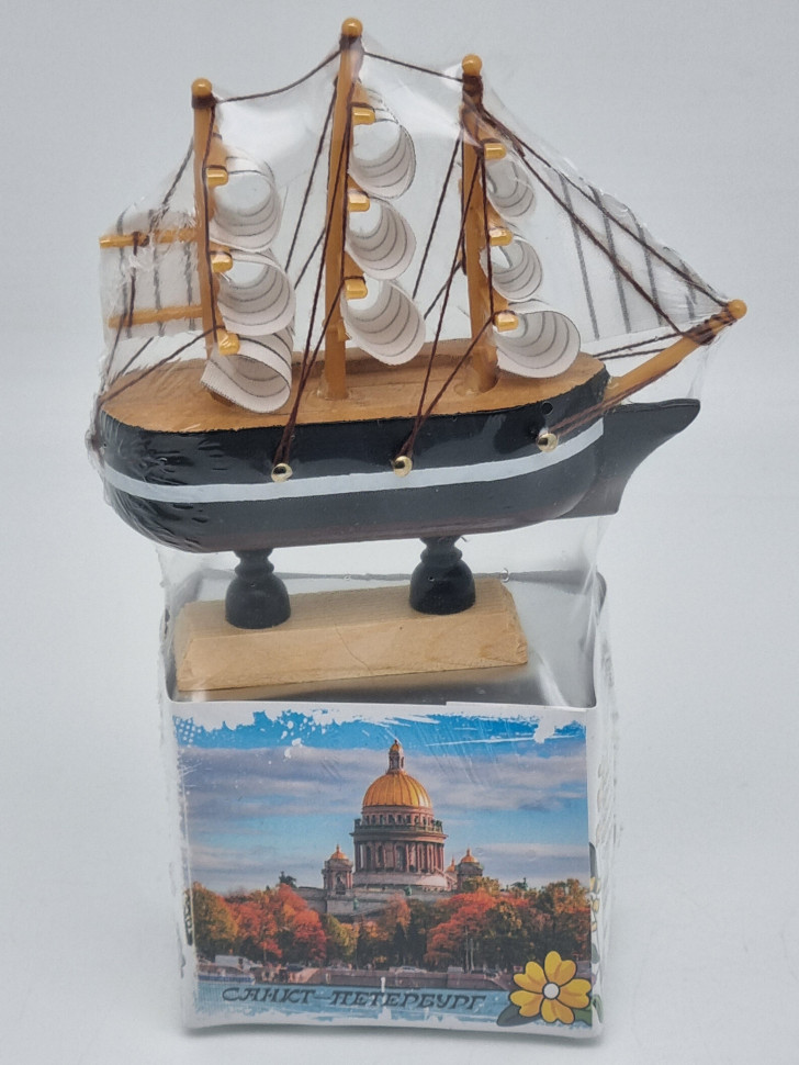 Чай черный ручной сбор 35гр с парусником дерево Санкт-Петербург