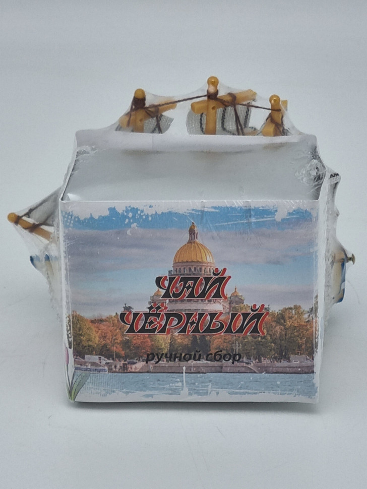 Чай черный ручной сбор 35гр с сувениром парусник магнит Санкт-Петербург